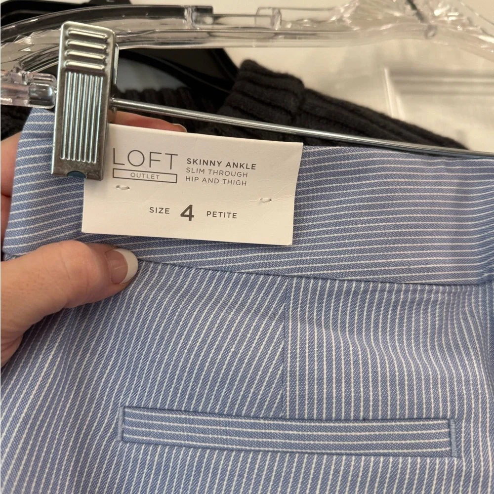 NWT Loft Lot Of 4 Women’s Size 4 S/M Ankle Pants, Crochet Dress, Sweaters NEW - Picture 9 of 14